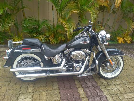 HARLEY-DAVIDSON SOFTAIL DELUXE 